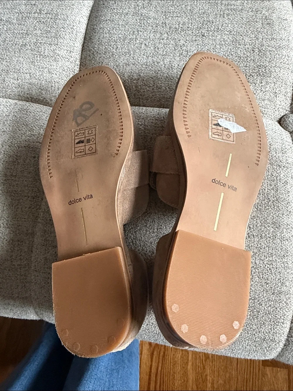 Dolce Vita Moyra Beige Suede Penny Loafers D’Orsay Slip-On Flats Size 6
